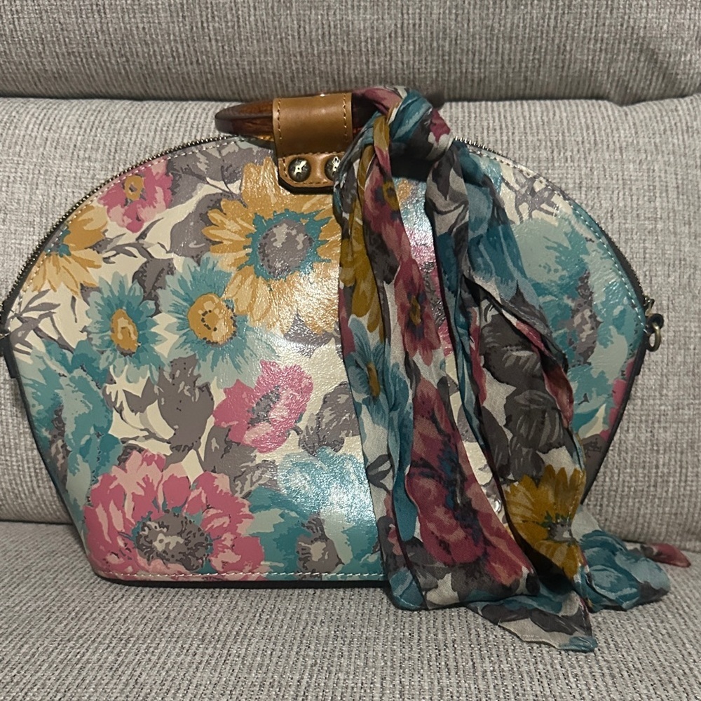 Patricia Nash First Bloom Collection Mellini Satchel Bag